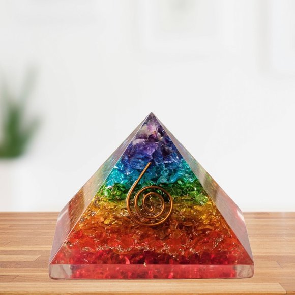 Crystal Orgone Pyramid for Balancing Energies - Protection and Harmony - Picture 3 of 4